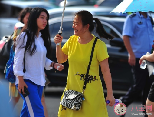 家长送孩子高考穿什么衣服寓意好 家长送孩子高考该怎么穿