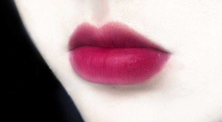 黄皮肤适合用的口红色号 显白的口红色号