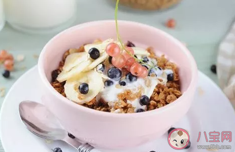 韭菜燕麦会导致妈妈回奶吗 被误会回奶的食物有哪些