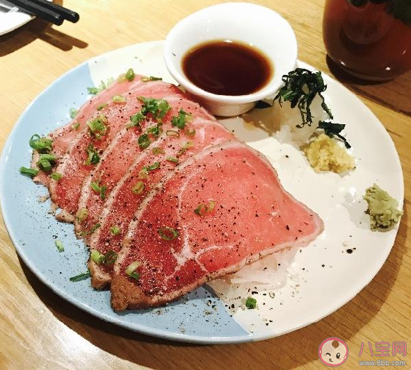 2020适合配美食发朋友圈的可爱文案 朋友圈晒美食的说说朋友圈