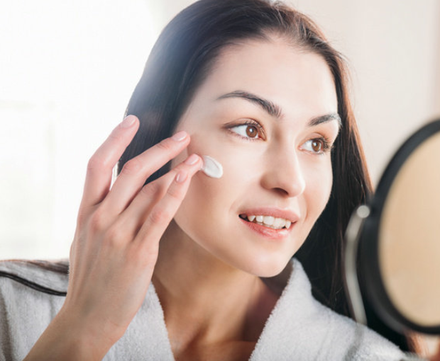 干性皮肤如何化妆不卡粉 干性皮肤正确化妆步骤