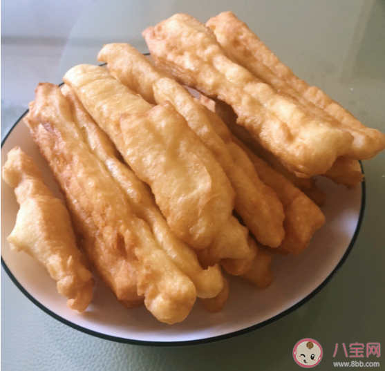 自己炸油条的心情说说 自己炸油条说说朋友圈