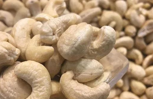 减肥期间能吃腰果仁吗 腰果一天吃多少合适