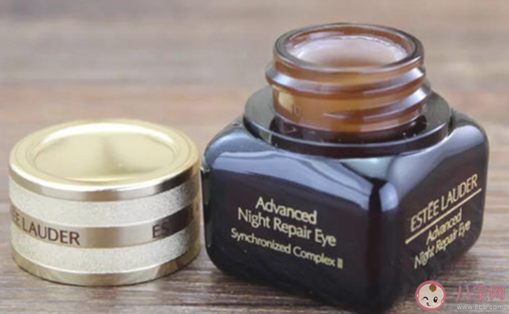 雅诗兰黛眼精华和眼霜的区别是什么 雅诗兰黛眼霜好用吗
