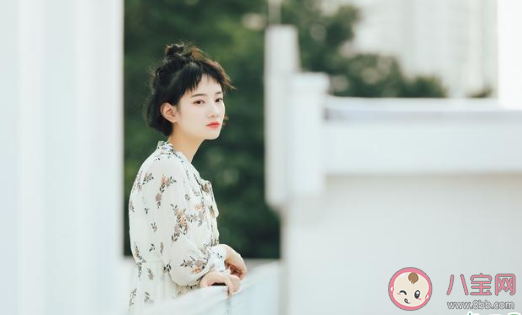 为什么有的人经常爱发朋友圈 屁大点事都发朋友圈是什么心理