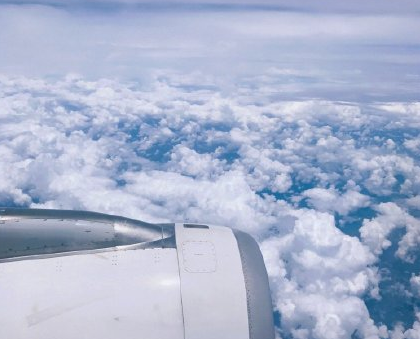 飞机上拍的最美照片朋友圈 坐飞机朋友圈说说带图片
