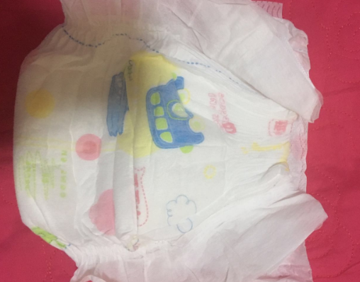 小歪歪铂金装纸尿裤怎么样 小歪歪铂金纸尿裤使用测评