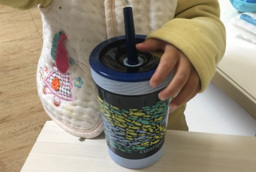 Contigo儿童吸管杯怎么样 美国康迪克吸管杯使用测评