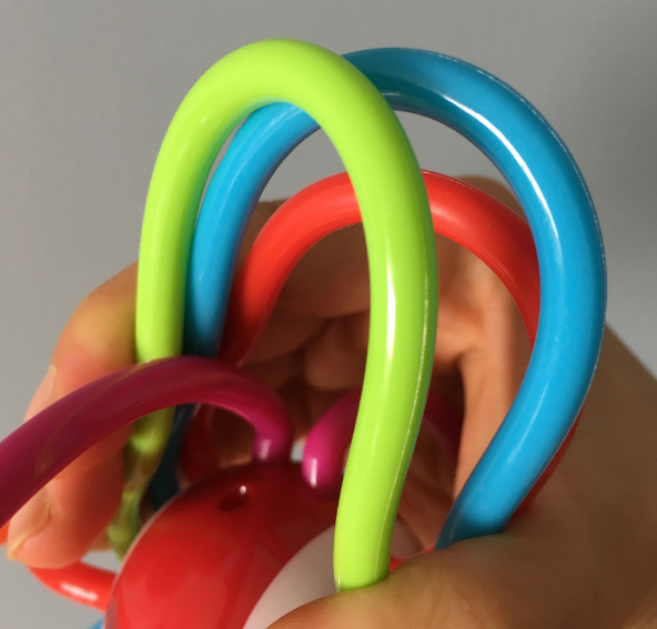 宝宝树专定牙胶手抓球宝宝喜欢吗 宝宝树专定牙胶手抓球孩子抓得住吗