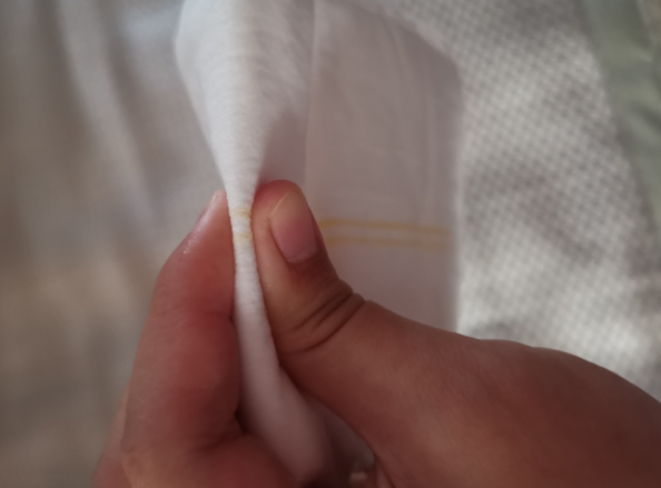 小鹿叮叮汤姆猫纸尿裤夏天用怎么样 小鹿叮叮汤姆猫纸尿裤用起来会闷吗