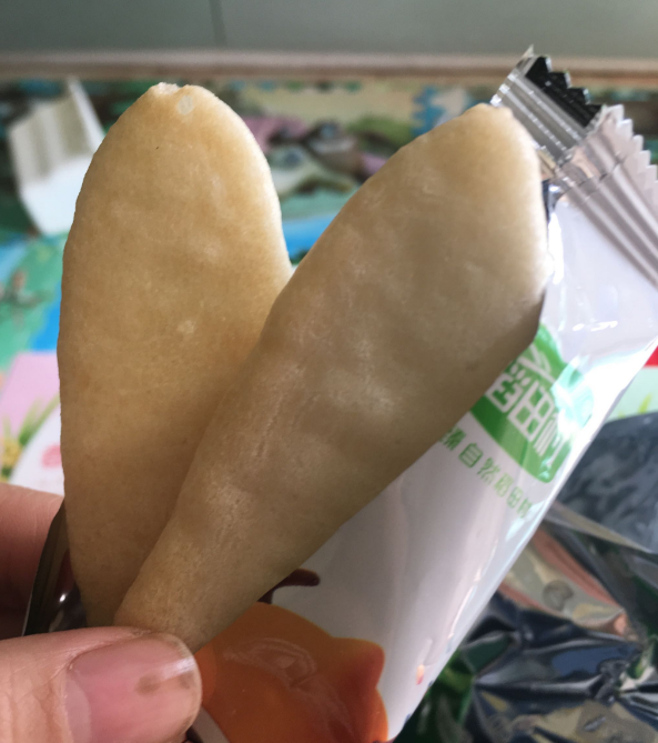 稻田村凤梨香米米饼用了哪些配料 稻田村凤梨香米米饼营养成分是什么