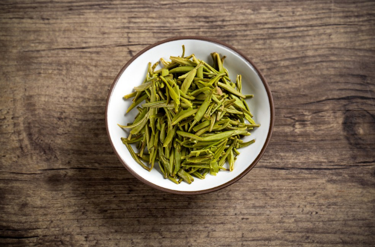 茶叶渣属于哪类垃圾 平常喝茶的茶叶渣应扔进哪类垃圾桶