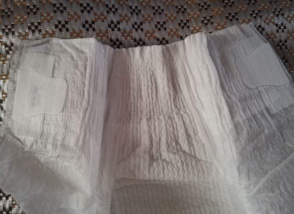 小鹿叮叮汤姆猫纸尿裤夏天用怎么样 小鹿叮叮汤姆猫纸尿裤用起来会闷吗