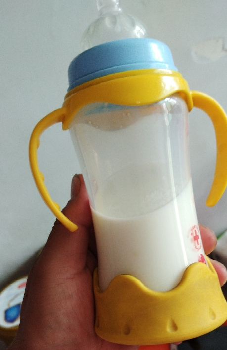 美可高特羊奶粉冲泡每次用多少比较好 美可高特羊奶粉冲泡建议