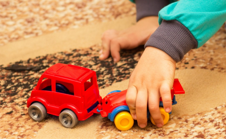 五个月大宝宝应该用什么玩具好 给小宝宝准备玩具推荐