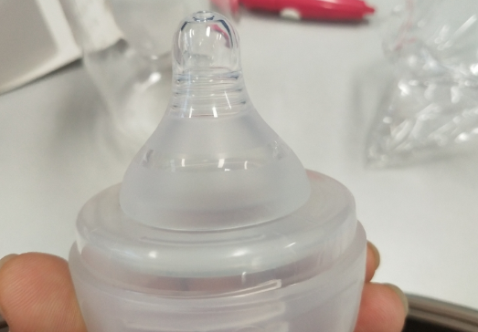 迪芽弯头玻璃奶瓶材质安全吗 迪芽弯头玻璃奶瓶材质测评.
