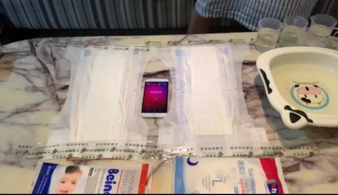 百诺恩纸尿裤和露安适纸尿裤哪款比较好 百诺恩和露安适纸尿裤对比