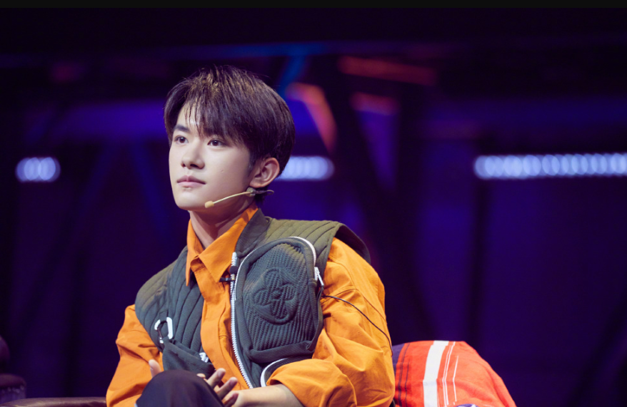 易烊千玺新歌《陷落美好》上线了吗  易烊千玺新歌《陷落美好》歌词是什么