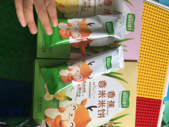 稻田村凤梨香米米饼用了哪些配料 稻田村凤梨香米米饼营养成分是什么