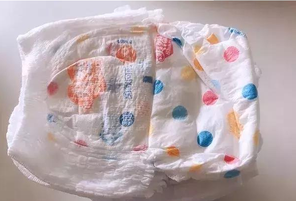各品牌拉拉裤盘点 拉拉裤和纸尿裤有什么区别 各品牌拉拉裤盘点 拉拉裤和纸尿裤有什么区别
