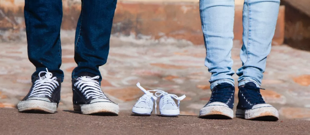 宝宝的学步鞋真的适合学走路的时候穿吗 宝宝的鞋怎么选比较好