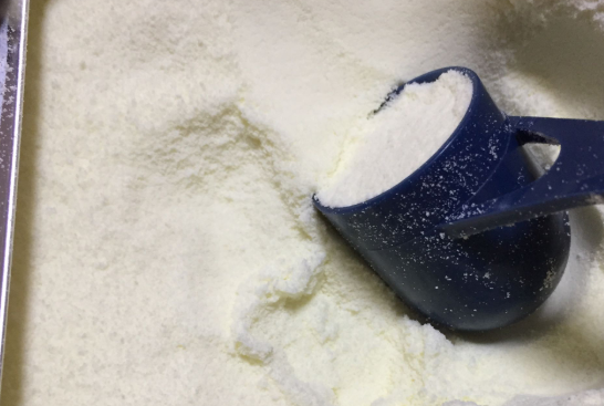 爱羽乐奶粉和爱他美哪个好 爱羽乐奶粉3段测评