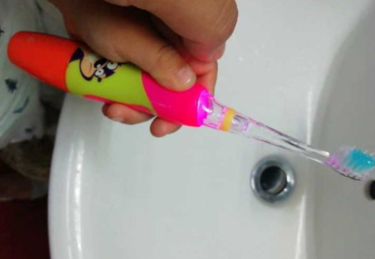 brushbaby牙刷牙膏怎么样 brushbaby牙膏好用吗 brushbaby牙刷牙膏怎么样 brushbaby牙膏好用吗