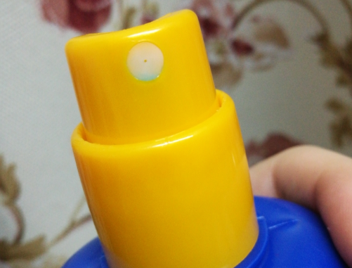 妮维雅儿童防晒喷雾成分安全吗 妮维雅儿童防晒喷雾会染黄衣服吗