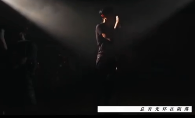 亲爱的热爱的佟年录音棚唱的歌叫什么 亲爱的热爱的电视剧歌曲盘点 亲爱的热爱的佟年录音棚唱的歌叫什么 亲爱的热爱的电视剧歌曲盘点