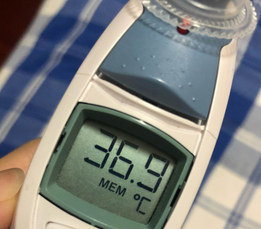 小林退热贴一个能用多久 小林退热贴能降温几小时 小林退热贴一个能用多久 小林退热贴能降温几小时