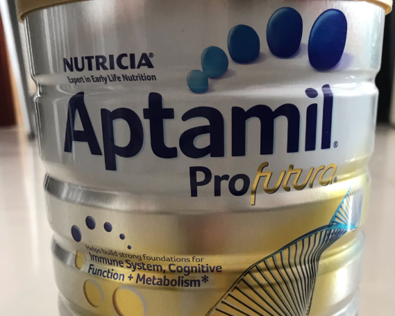 爱他美白金版和普通版区别 新西兰爱他美白金版3段配方怎么样