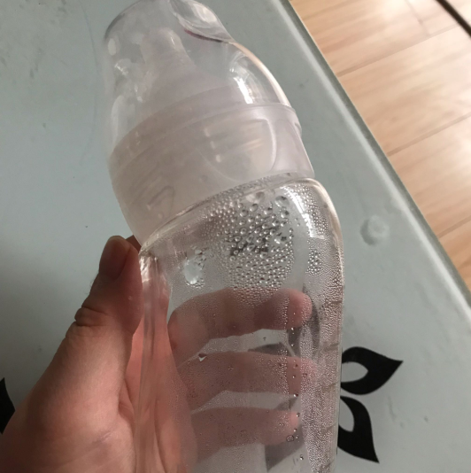 迪芽弯头玻璃奶瓶好用吗 迪芽弯头玻璃奶瓶使用测评 迪芽弯头玻璃奶瓶好用吗 迪芽弯头玻璃奶瓶使用测评