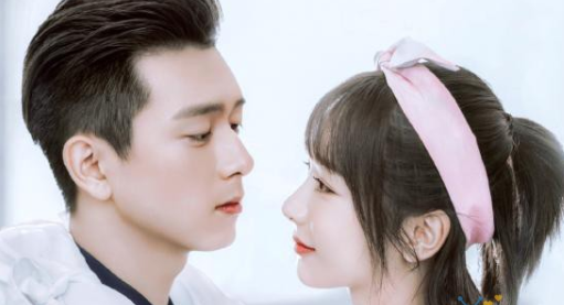 韩商言和佟年相差多少岁 韩商言大佟年几岁 韩商言和佟年相差多少岁 韩商言大佟年几岁