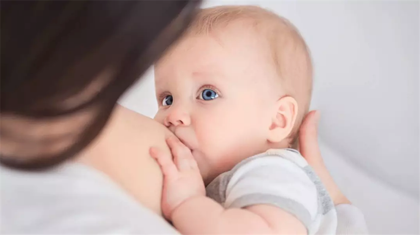 哪些明星坚持母乳喂养 米兰达可儿母乳喂养有哪些好处