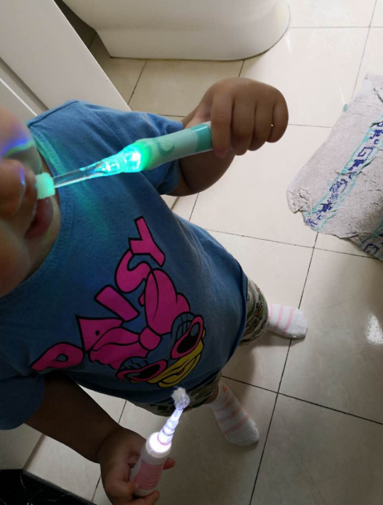 MDB儿童电动牙刷好用吗 MDB儿童电动牙刷用起来感觉怎么样