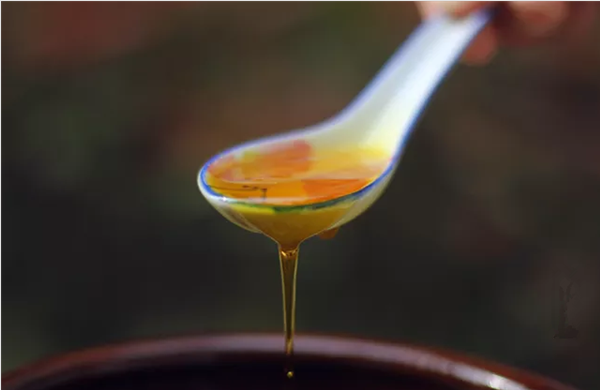 植物油比动物油更适合宝宝吗 植物油比动物油更好吗 植物油比动物油更适合宝宝吗 植物油比动物油更好吗