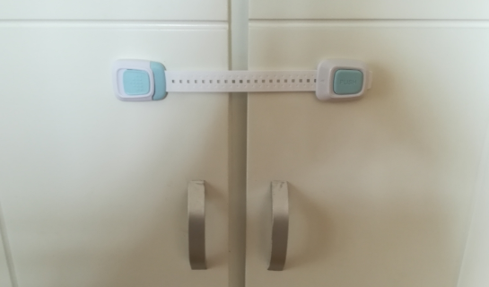 儿童安全锁扣哪个牌子好 三个柚子儿童安全锁扣怎么样