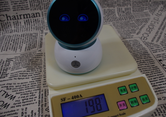 好儿优小白M8智能机器人怎么样 好儿优小白M8机器人测评