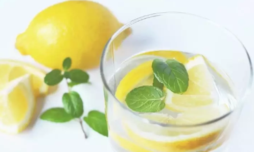 孕妇哪些水不能喝 孕妈不能喝的水