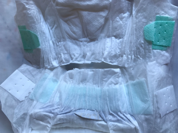 moony和妈咪宝贝哪个好 moony纸尿裤和妈咪宝贝对比测评