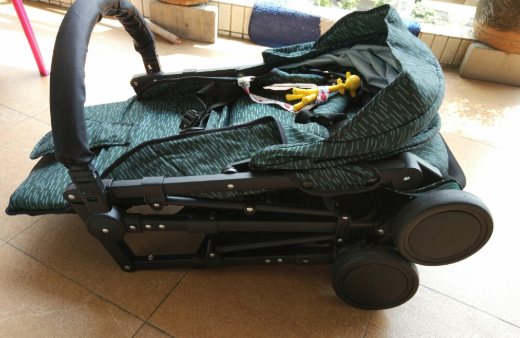 华婴高景观婴儿车怎么样 华婴高景观婴儿车测评