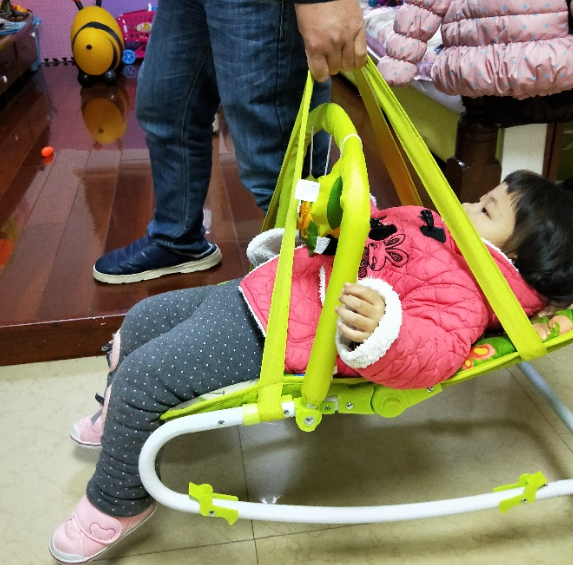 Cola Bebe儿童摇椅质量好吗 Cola Bebe儿童摇椅使用测评。