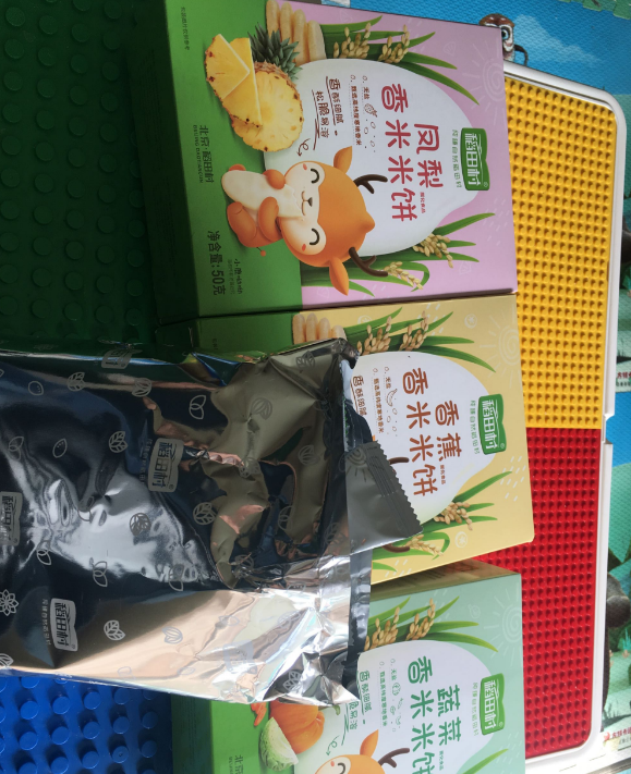 稻田村凤梨香米米饼用了哪些配料 稻田村凤梨香米米饼营养成分是什么