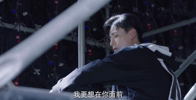 亲爱的热爱的吴白喜欢佟年还是艾情 吴白和艾情在一起了吗