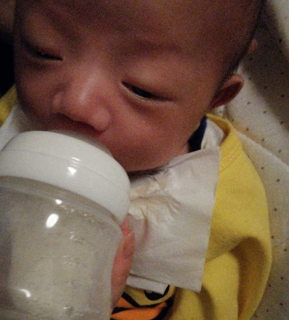 雀巢BEBA婴幼儿奶粉冲泡会不会挂壁 雀巢BEBA婴幼儿奶粉喝了上火吗