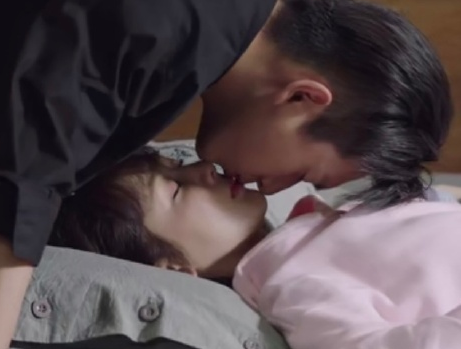 韩商言佟年吻戏一共有几次 韩商言佟年第三次吻戏在第几集