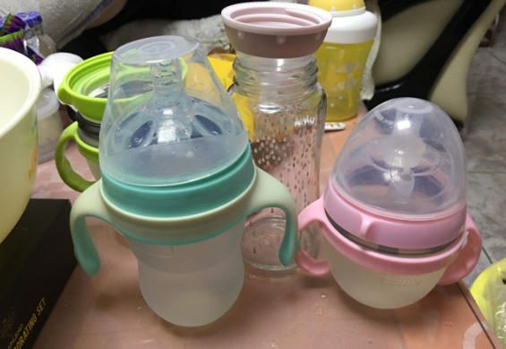 可爱多和可么多么硅胶奶瓶对比 可爱多硅胶奶瓶和可么多么哪个好