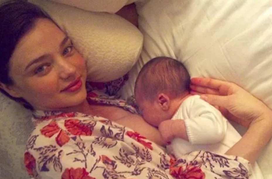 哪些明星坚持母乳喂养 米兰达可儿母乳喂养有哪些好处