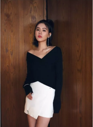 怎么样穿衣服显瘦 显瘦应该怎么穿 怎么样穿衣服显瘦 显瘦应该怎么穿