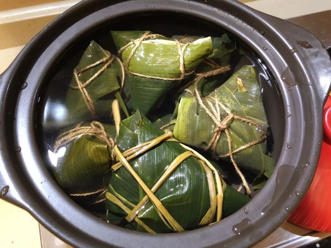 怎么做宝宝可以吃的粽子 宝宝想吃粽子怎么做给他吃